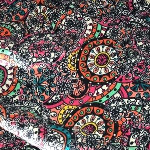 Tall and Curvy Lularoe leggings
